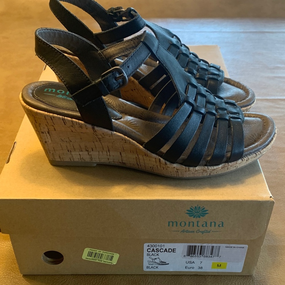 NIB Black Montana Leather Sandals, Size 7 Dillards
